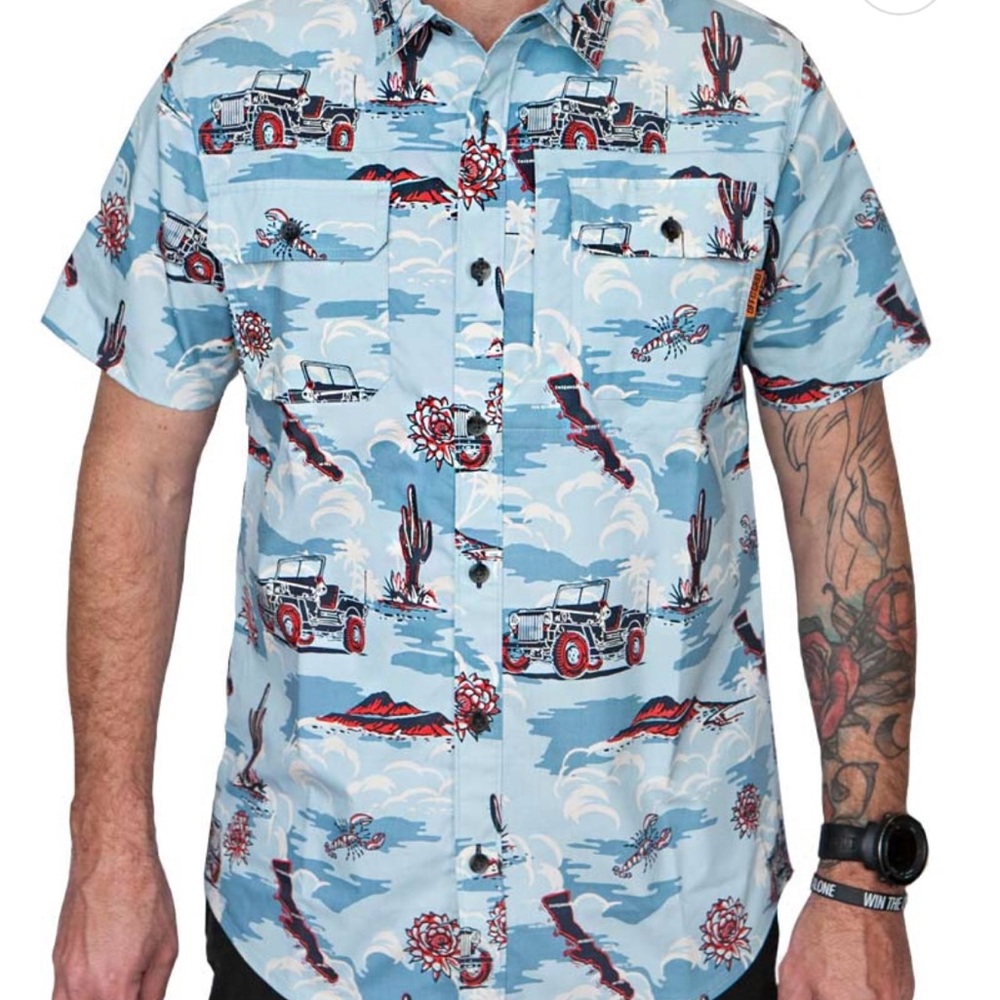 Off The Grid Lightning Bolt S/S Shirt size XL
Jeep Wrangler print design
